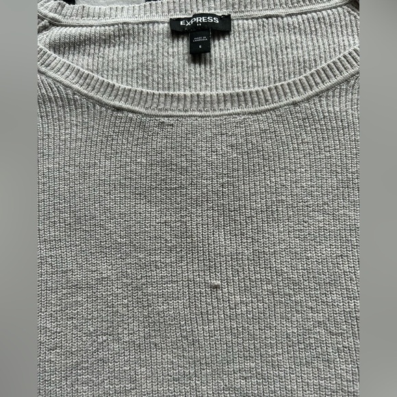 Express Sweater - Picture 2 of 6